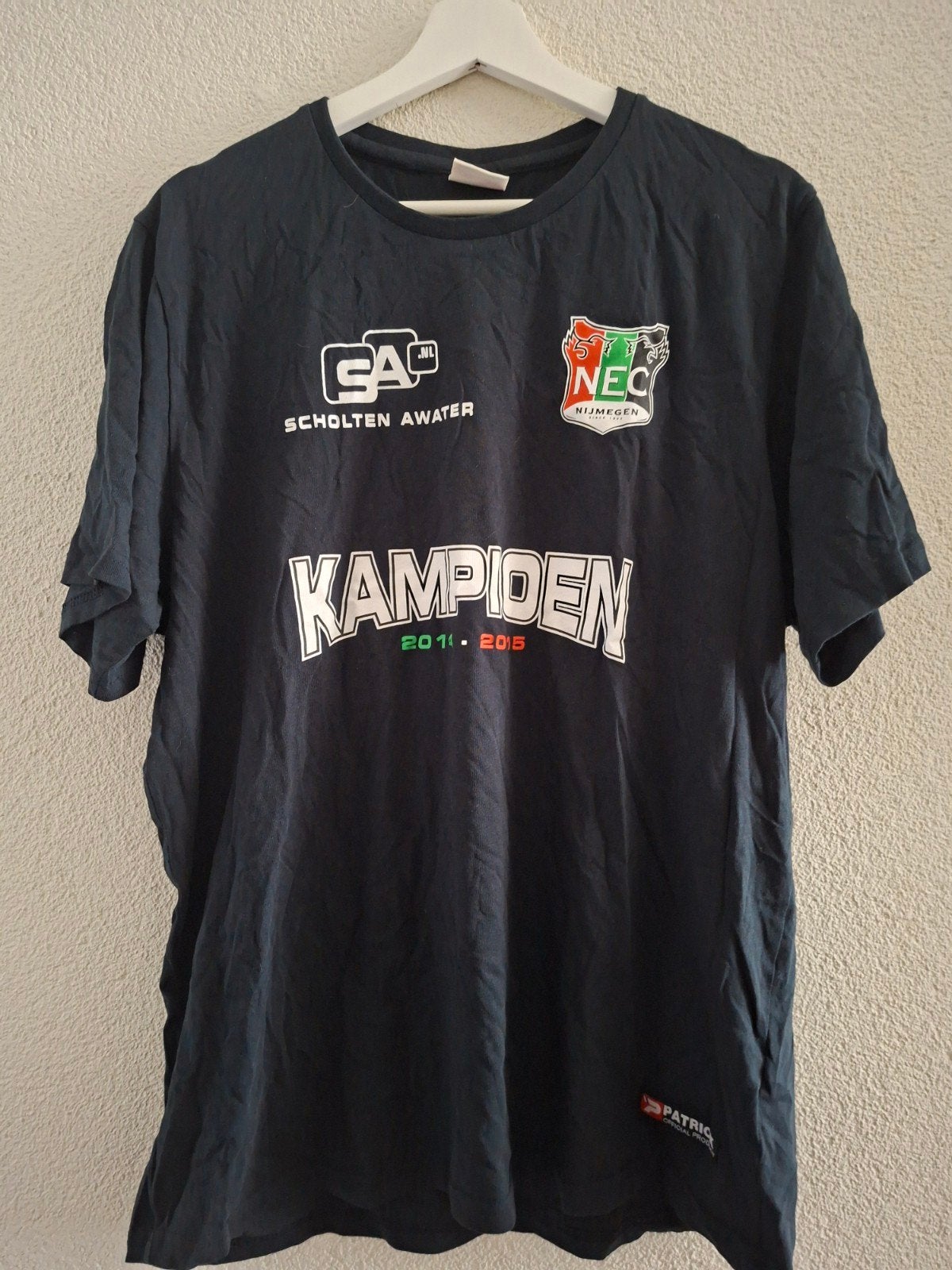NEC Nijmegen Kampioenen 2014-2015 T-shirt Maat L, Maat 52/54 (L), Zwart, Ophalen of Verzenden, Patrick