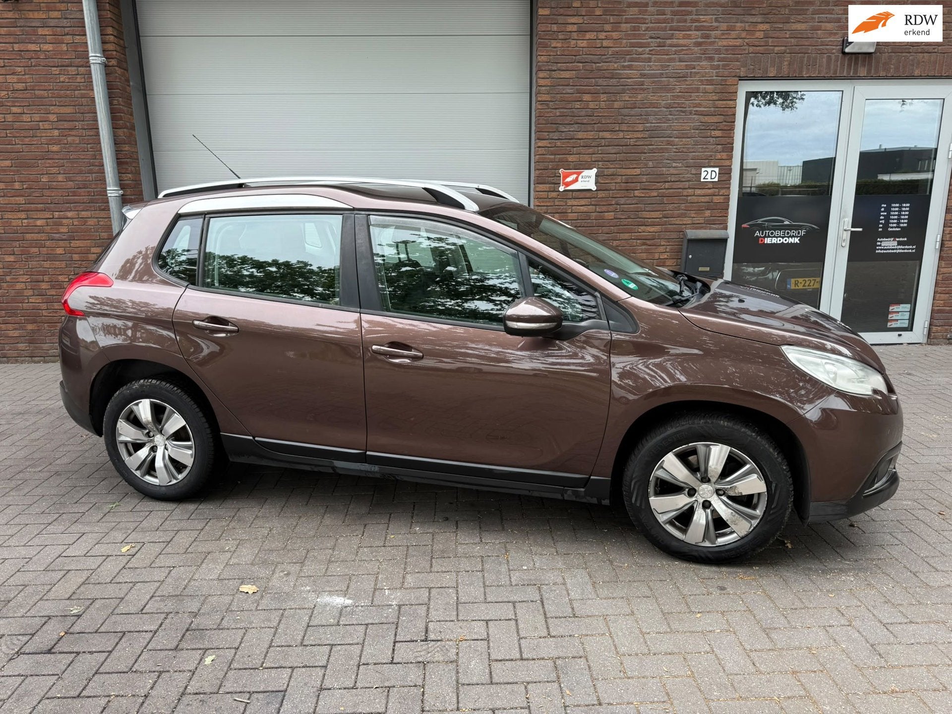Peugeot 2008 1.6 VTi Blue Lease Executive|AIRCO|NIEUWE APK, Voorwielaandrijving, Euro 5, Stof, Gebruikt