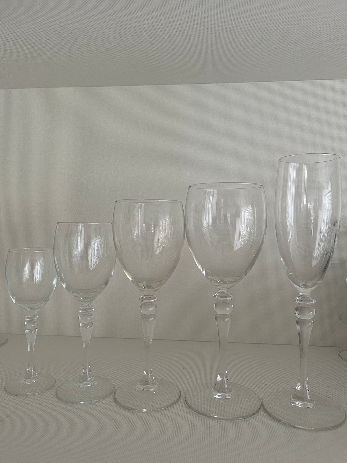Diverse glazen set op voet: champagne, wijn, martini, likeur, Huis en Inrichting, Keuken | Servies, Ophalen of Verzenden, Zo goed als nieuw