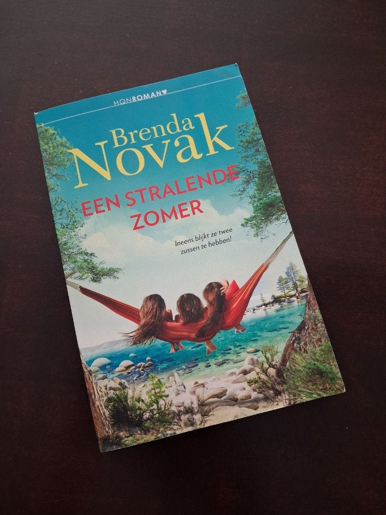 Brenda Novak - een stralende zomer, Ophalen of Verzenden, Zo goed als nieuw