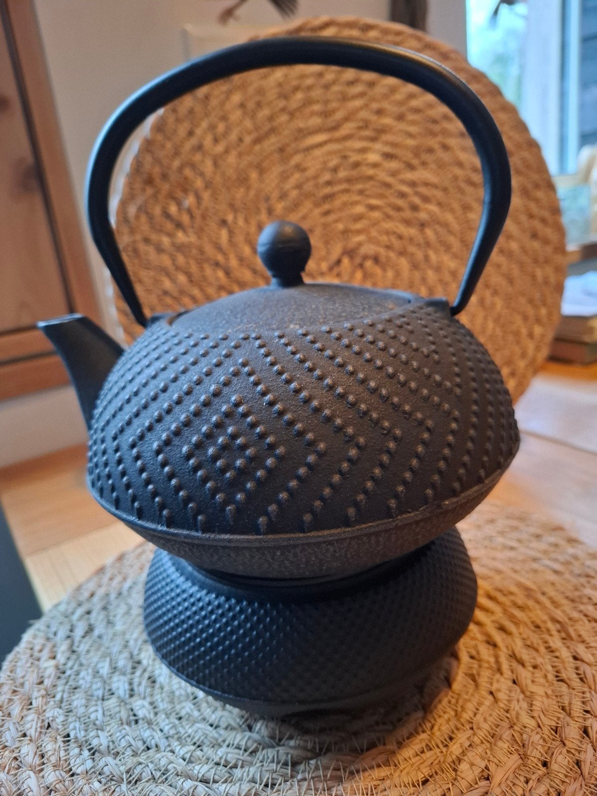 Gietijzeten theepot op warmhoudplaatje van Bredemeyer, Theepot/fluitketel, Bredemeijer, Ophalen of Verzenden, Zo goed als nieuw