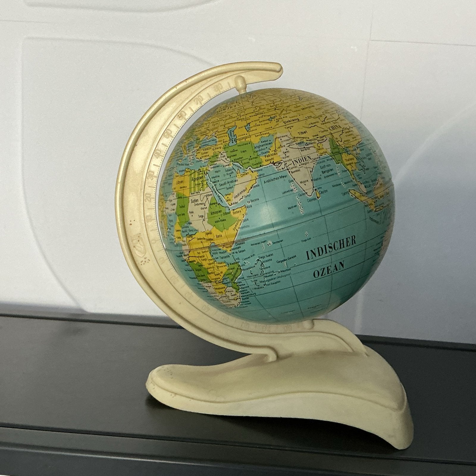Vintage Wereldbol - Educatieve Globe met Duitse Opschriften, Huis en Inrichting, Draaibaar, Ophalen of Verzenden, Zo goed als nieuw