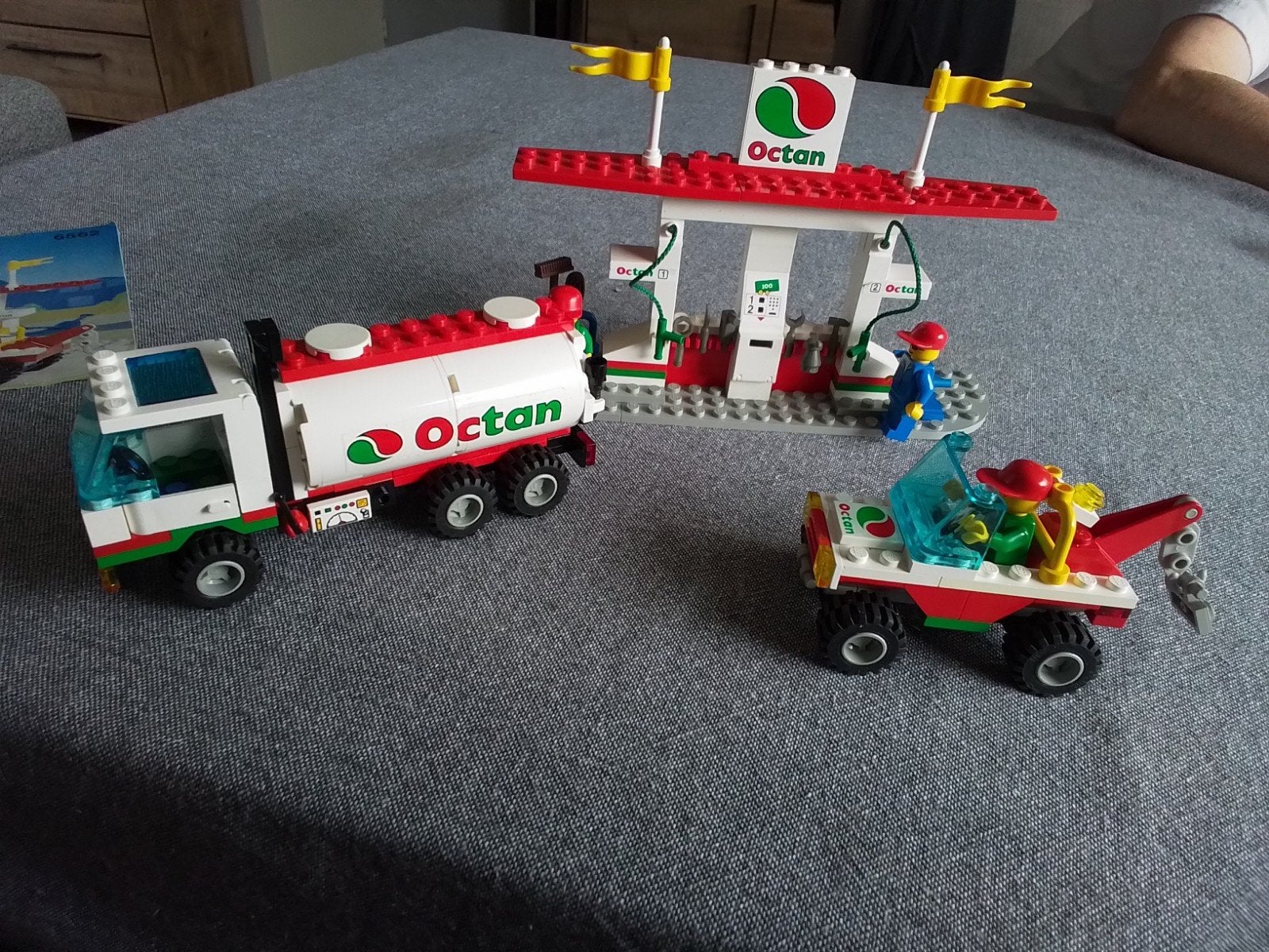 Lego Octan Tankwagen, Jeep en Tankstation (Set 6562), Kinderen en Baby's, Speelgoed | Duplo en Lego, Compleet, Lego, Ophalen of Verzenden
