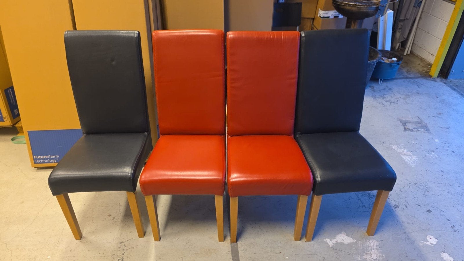 4 stoelen, Huis en Inrichting, Ophalen, Gebruikt, Zwart, Vier