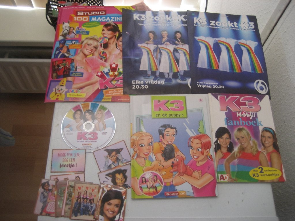 k3 boekjes stickers dvd rclame etc, Alle leeftijden, Ophalen of Verzenden, Gebruikt, Overige typen