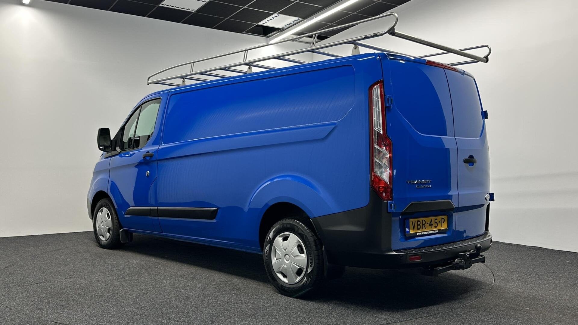 Ford Transit Custom 300 2.0 TDCI L2H1 Trend AIRCO CRUISE TRE, Auto's, Stof, Euro 6, 4 cilinders, Met garantie (alle)