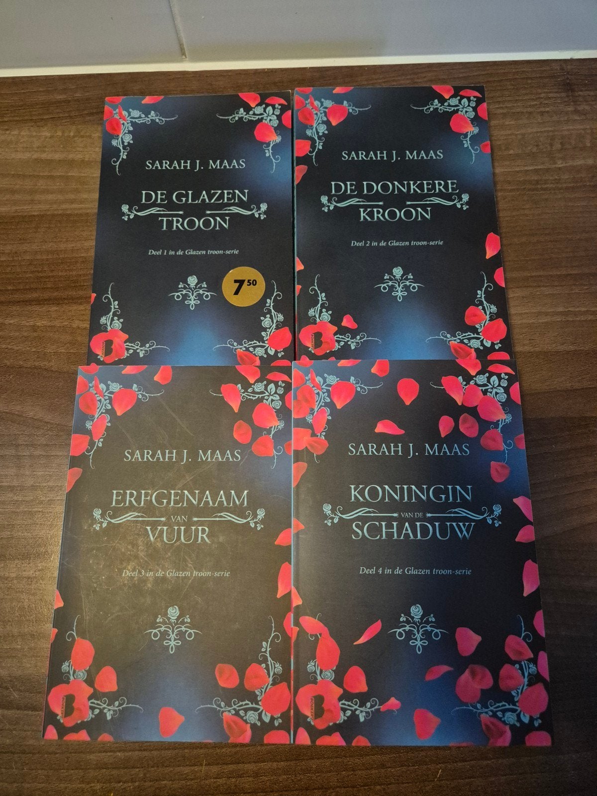 Sarah J. Maas - De glazen troon deel 1 tm 4, Ophalen of Verzenden, Nieuw, Sarah J. Maas