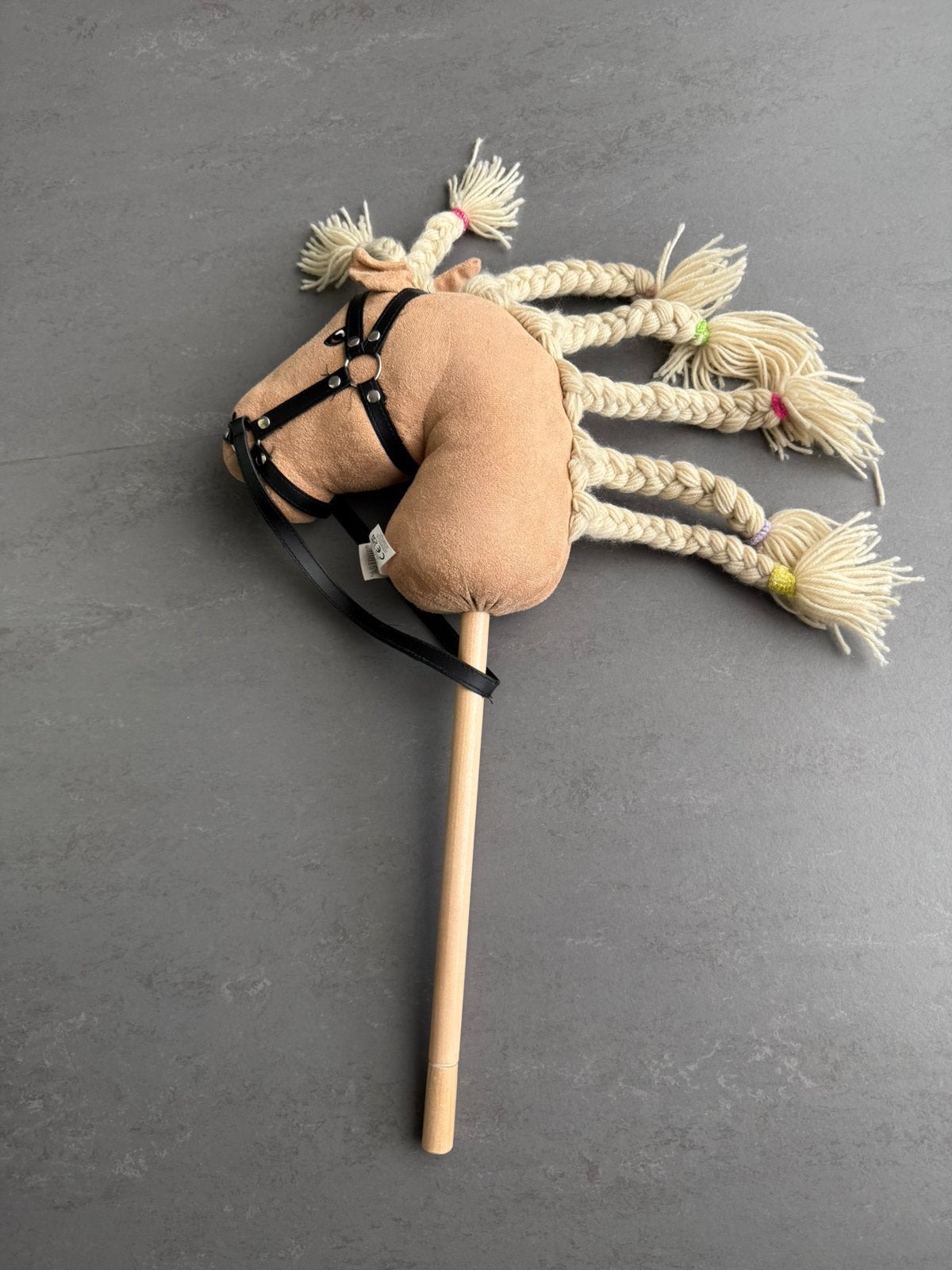 Hobbyhorse Stokpaard blond Astrup met hindernis hoogspringer, Ophalen, Gebruikt