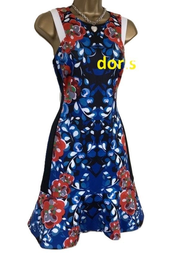 jurk karen Millen maat 12/40 oksel tot oksel 44 rek 47 cm t, Karen Millen, Zo goed als nieuw, Boven de knie, Ophalen