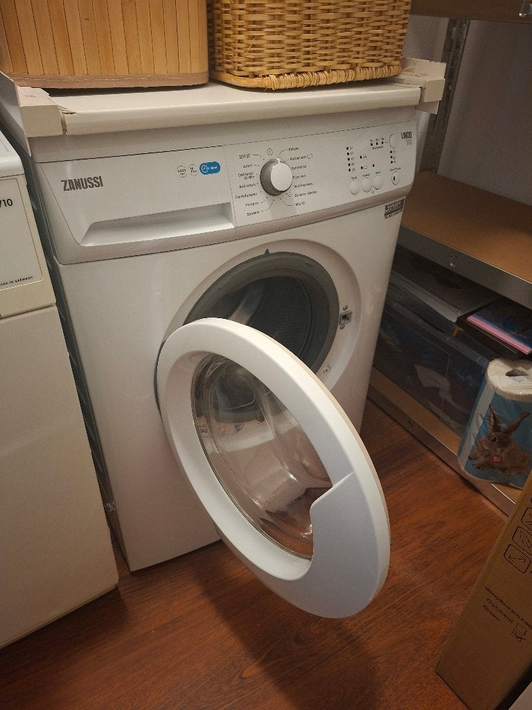Wasmachine Zanussi Lindo100, Ophalen, Gebruikt, Energieklasse A of zuiniger, 85 tot 90 cm