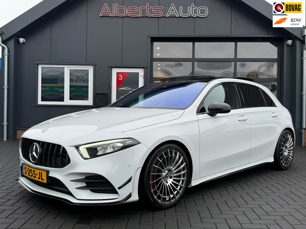 Mercedes-Benz A-klasse 220 Premium Plus | A35 OPTIEK | PANO, Auto's, Gebruikt, Wit, Bedrijf, 1600 kg