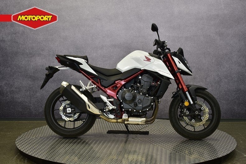 Honda CB 750 HORNET (bj 2023), Info@motoportwormerveer.nl, Honda Motor Europe, Bedrijf, Crystal Bldng B-Unit B11.2 Rivium Blv200
2909 LK  Capelle aan den IJsel, NL