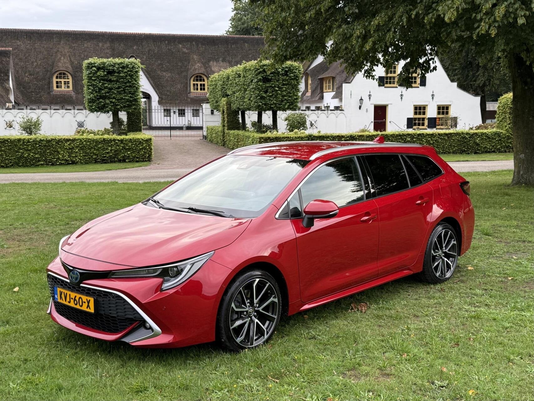 Toyota Corolla TS 2.0 Hybrid Lounge 184pk 85dkm Zeer Luxe 1e, Auto's, Automatische klimaatregeling, Gebruikt, 4 cilinders, Met garantie (alle)
