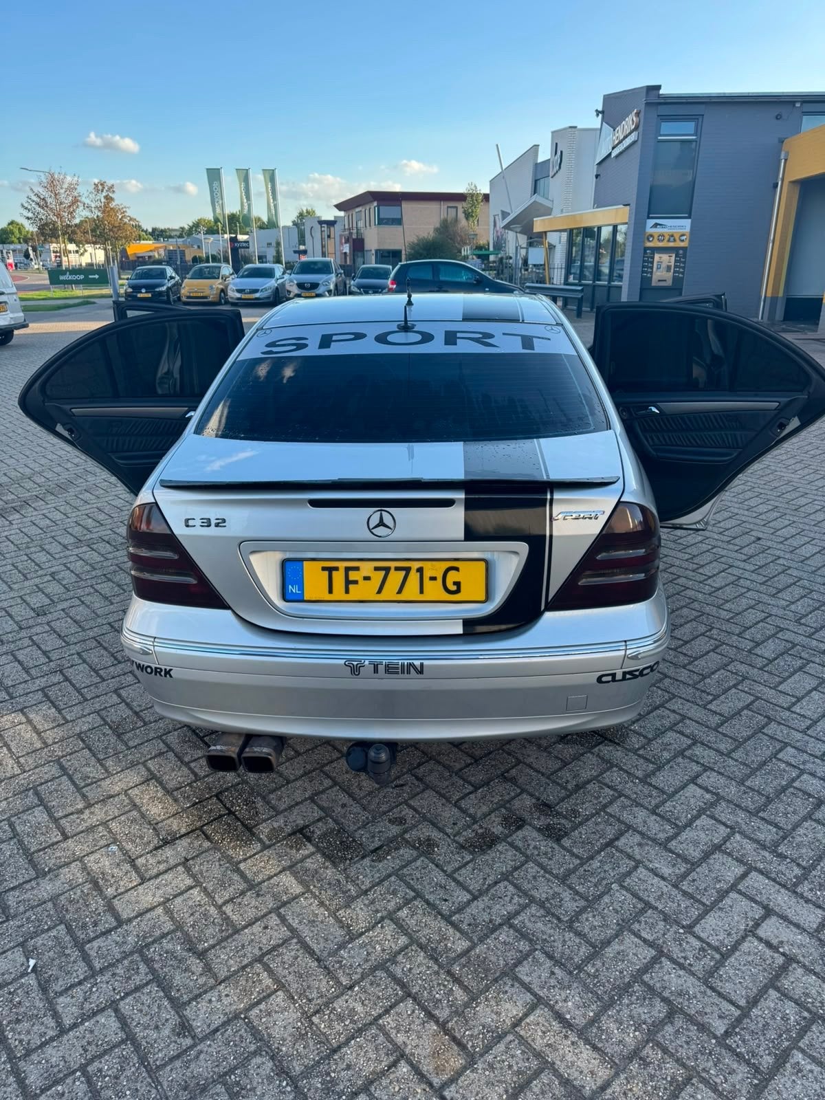 Mercedes-Benz C-Klasse 3.2 C320 Sedan AUT 2002 Grijs, Automaat, Achterwielaandrijving, 1465 kg, 3199 cc