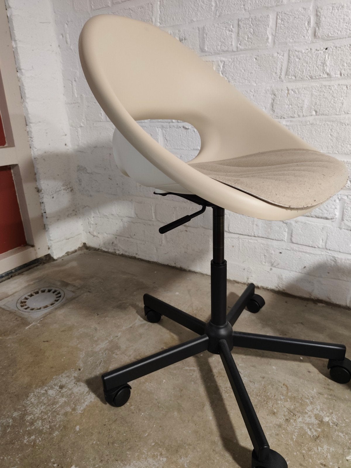 Ikea draaibare bureaustoel - Beige/Zandkleurig, Huis en Inrichting, Ophalen, Gebruikt, Beige, Bureaustoel