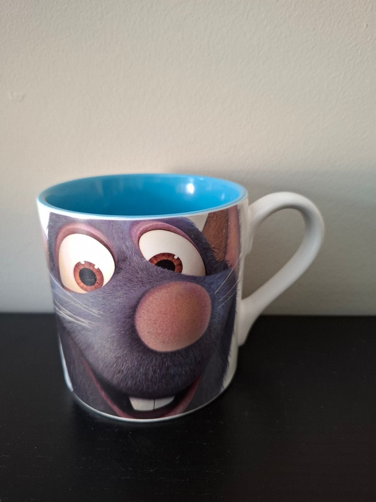 Disney Pixar Ratatouille Remy Mok - Disneyland Parijs, Verzamelen, Disney, Ophalen of Verzenden, Zo goed als nieuw, Servies