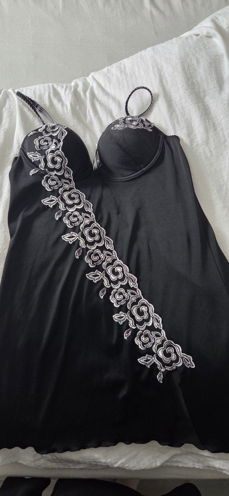 Lingerie setje van Lingadore, zwart met wit borduursel, Lingadore, Ophalen of Verzenden, Zwart, Setje