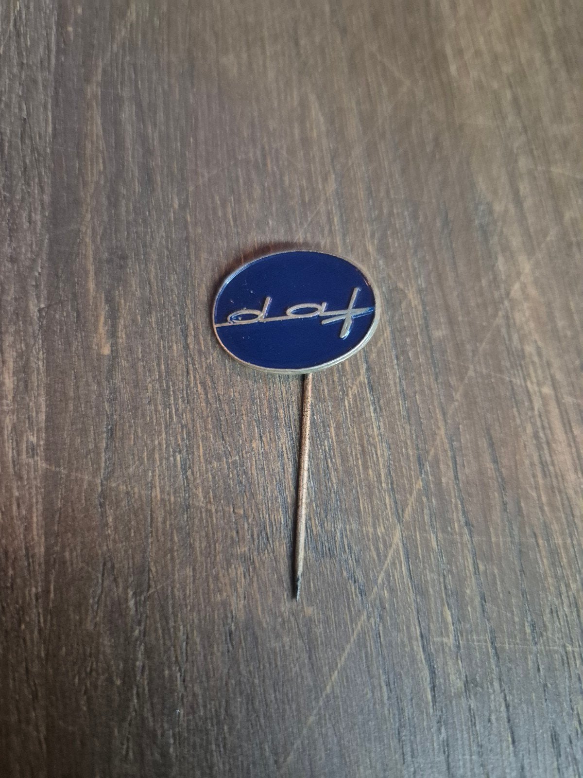 Vintage DAF reversspeldje/pin, Ophalen of Verzenden, Gebruikt, Auto's