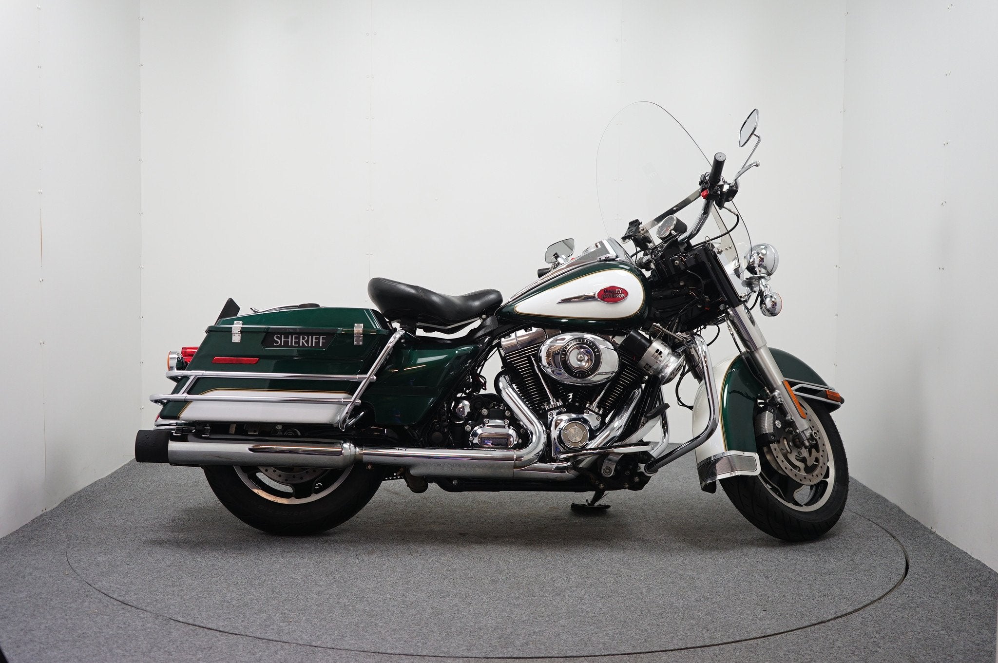 Harley-Davidson FLHPI ROAD KING POLICE (bj 2012), Motoren, 1600 cc, Chopper, Bedrijf, Meer dan 35 kW