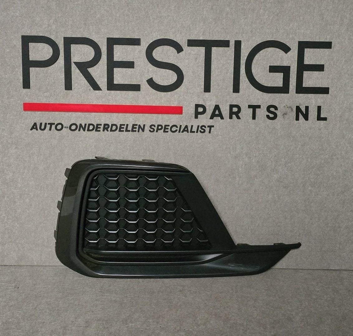 Bumper Rooster Audi A1 82A Sport Rechts 2018-2025 82A807682E, Gebruikt, -, Ophalen of Verzenden, -