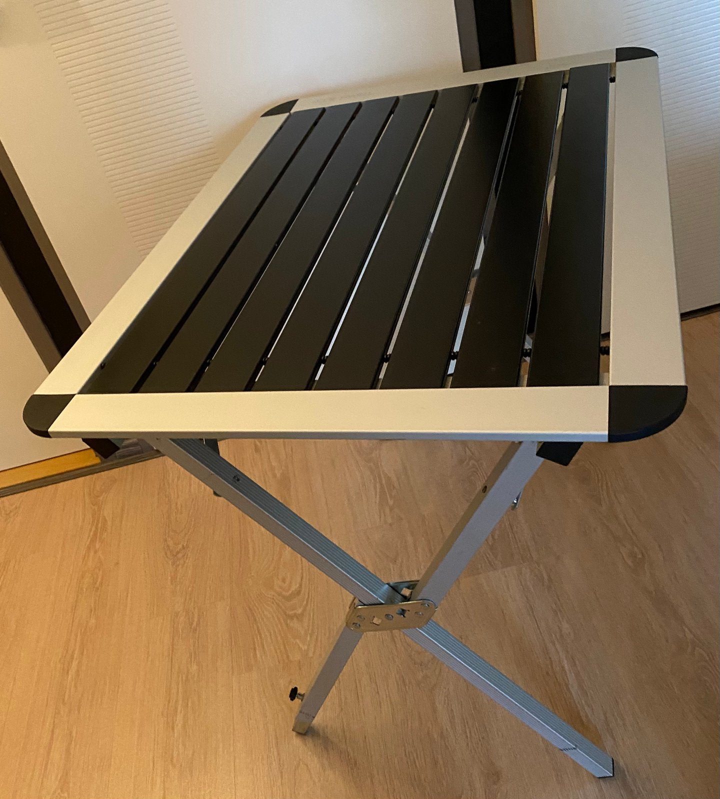 Kampeertafel, Ophalen, Zo goed als nieuw, Campingtafel