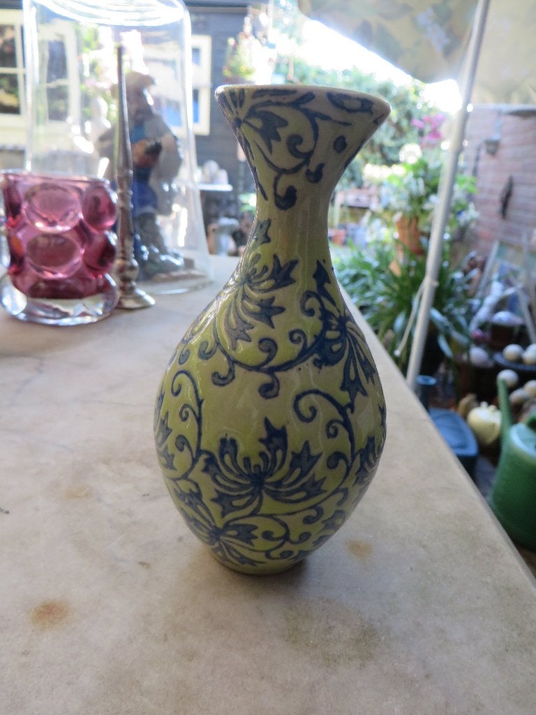 Vaasje, keramiek, groen geel, Nederlands design, Des Pots, Ophalen of Verzenden, Zo goed als nieuw, Geel, Steen/keramiek