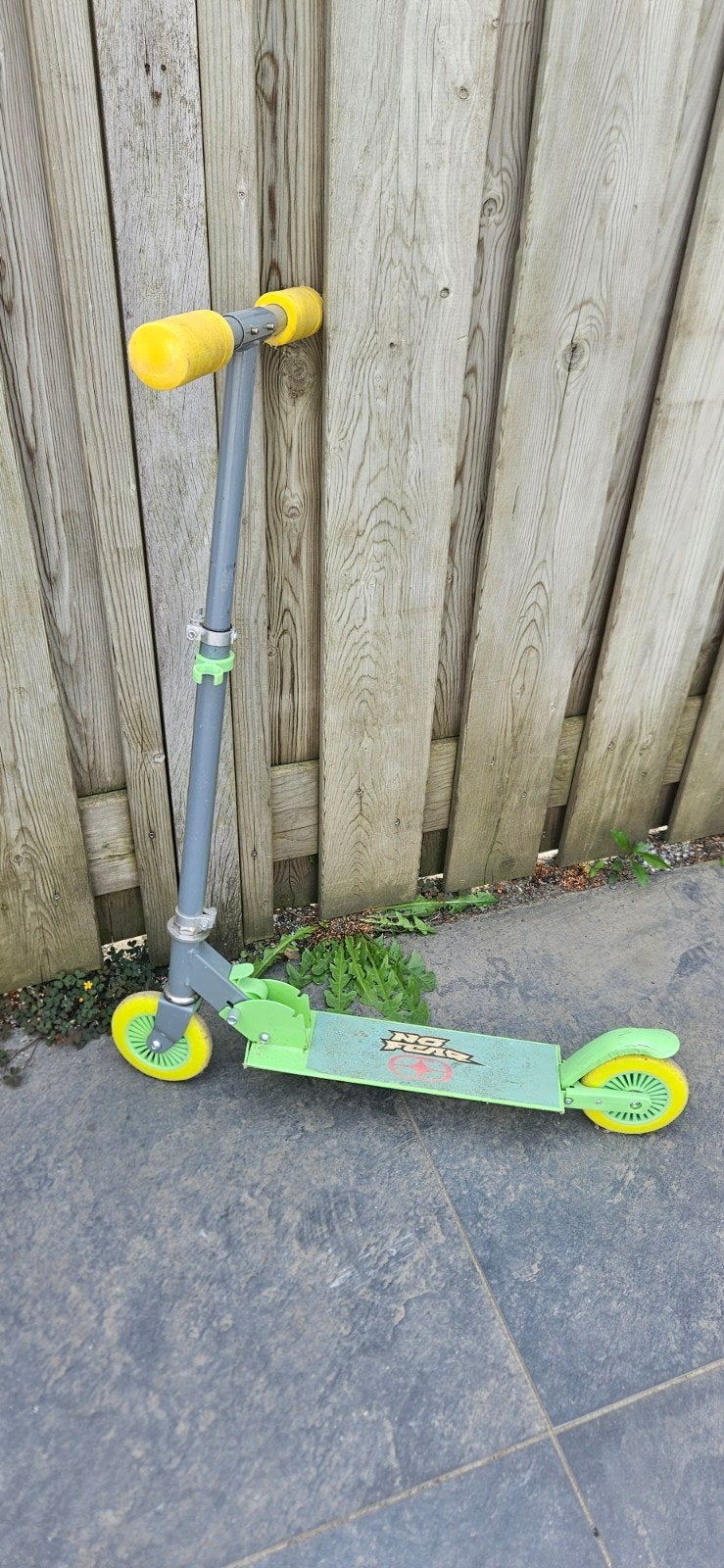 Gebruikte No Fear step - Groen en grijs, Fietsen en Brommers, Steps, Ophalen, Gebruikt, Gewone step, No Fear