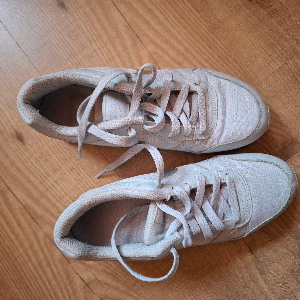 NIKE MAAT 38, Nike, Ophalen of Verzenden, Grijs, Sneakers of Gympen