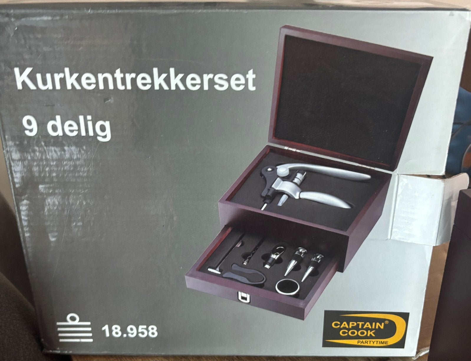 Captain Cook Kurkentrekker set 9-delig in houten kist, Ophalen, Overige typen, Nieuw, Metaal