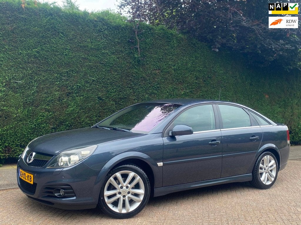 Opel Vectra GTS 1.8-16V AIRCO KOUD/RIJDT NIEUW/LEER/1e EIGNR, Auto's, Opel, Voorwielaandrijving, Gebruikt, Zwart, 4 cilinders