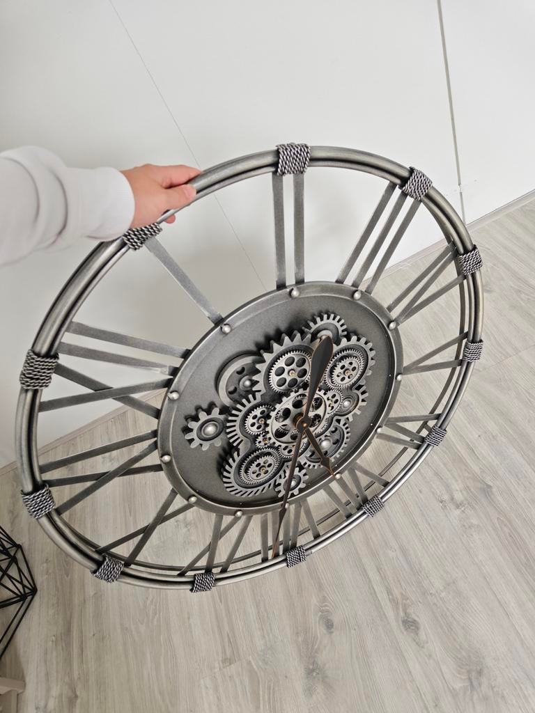 Grote Industriële Wandklok met Tandwielen - Zilver/Grijs, Antiek en Kunst, Antiek | Klokken, Ophalen