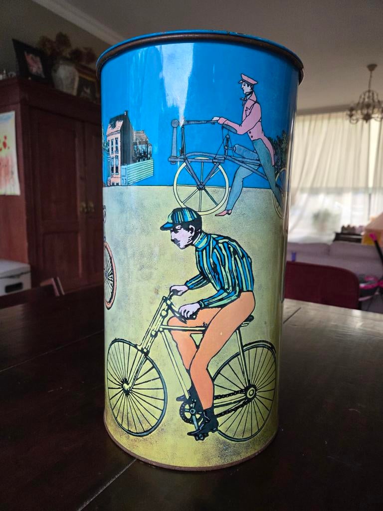 Vintage groot blik met fietsen, Ophalen of Verzenden
