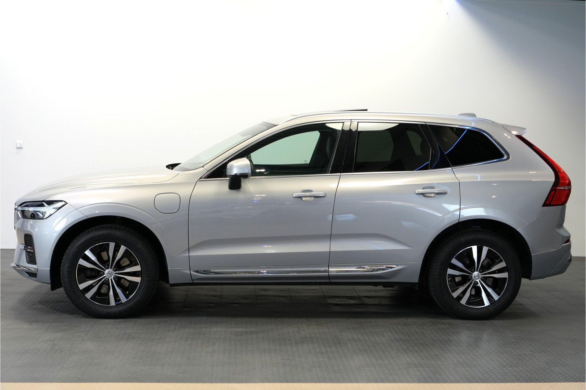 Volvo XC60 2.0 T6 Plug-in hybrid AWD 293kW/399pk Aut8 Bright, Automaat, Gebruikt, XC60, Vierwielaandrijving
