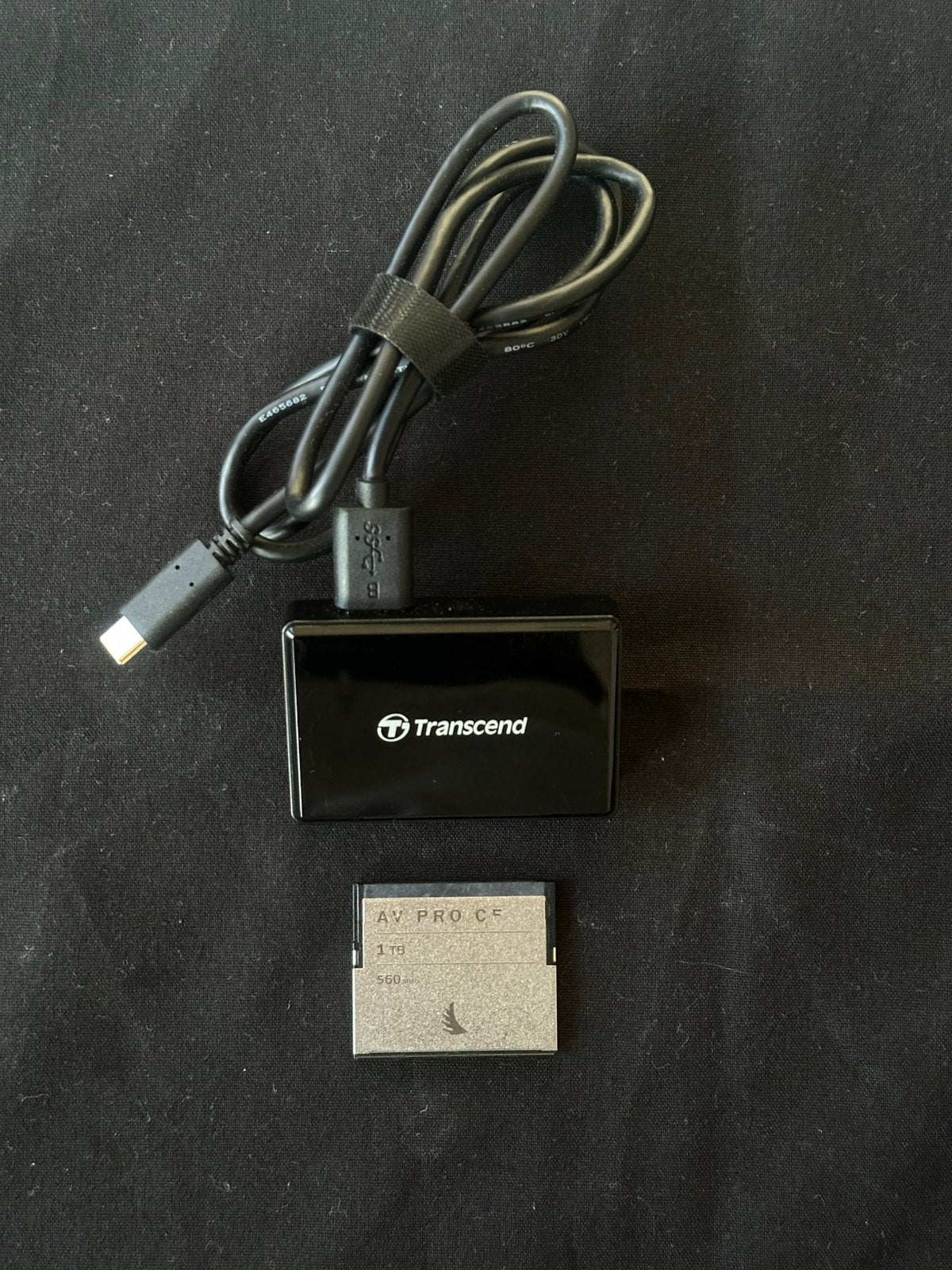 Angelbird AVpro Cfast 1TB + Transcend USB 3.9 CFast Reader, Ophalen of Verzenden, Zo goed als nieuw