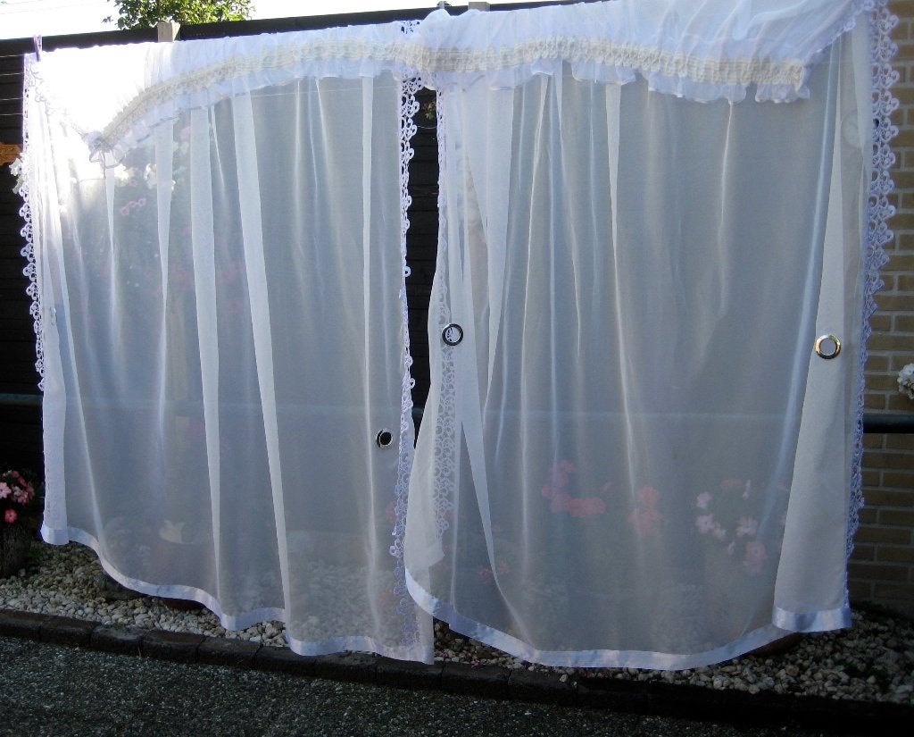 '2 HEEL BIJZONDERE VITRAGES ,, MET VEEL MOOI KANT KANT, Huis en Inrichting, Stoffering | Gordijnen en Lamellen, Vitrage, 180 cm