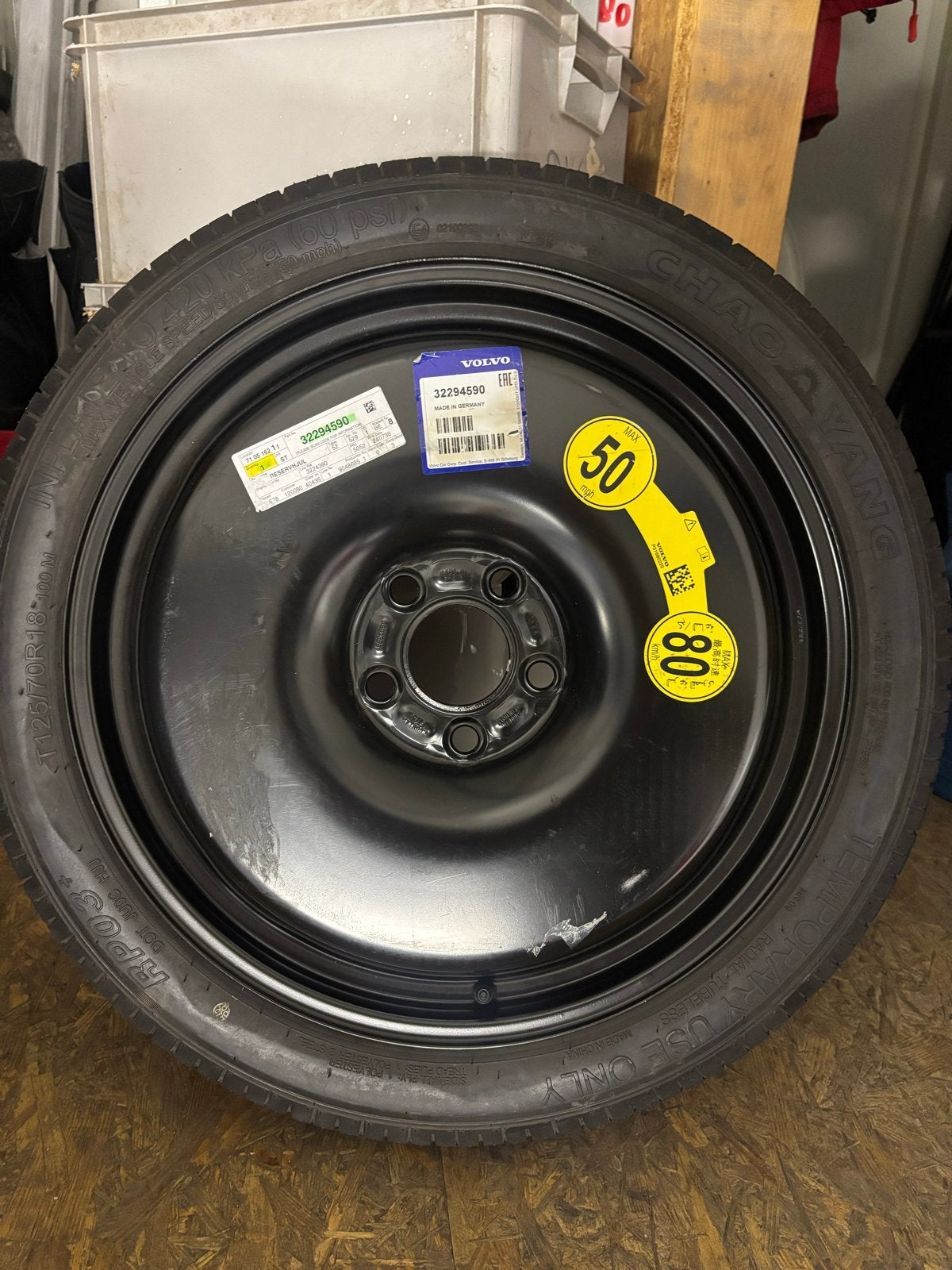Volvo XC40 Nieuw reservewiel/ thuiskomer incl krik 125/70R18, Nieuw, Ophalen of Verzenden, Volvo, Volvo