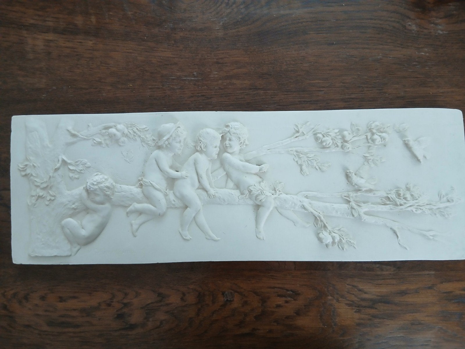 Putten am Baum, 15 cm, 47 cm, Zo goed als nieuw, Wandbord of Wandpaneel