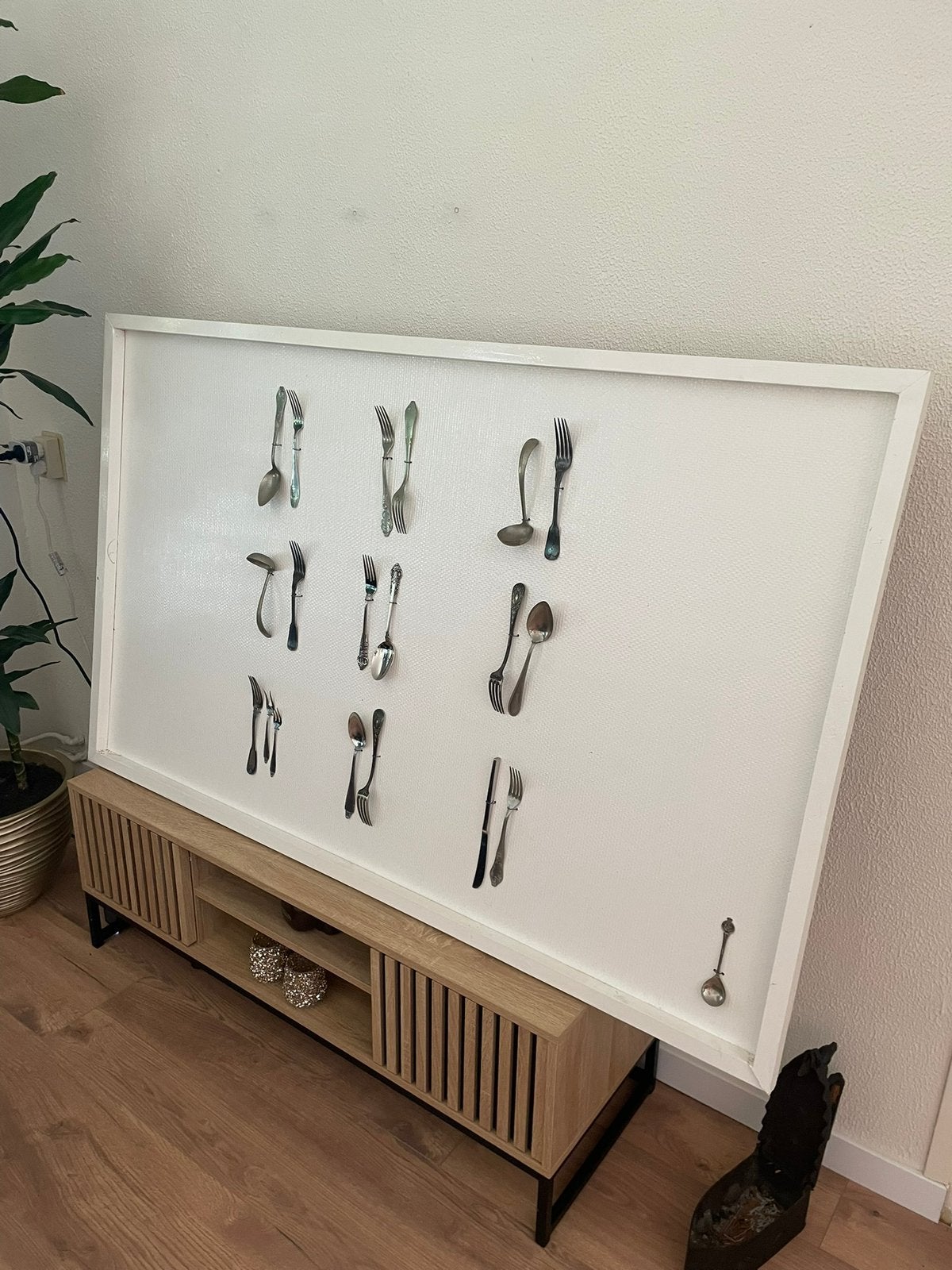 Wandbord met antiek bestek, Antiek en Kunst, Antiek | Wandborden en Tegels, Ophalen