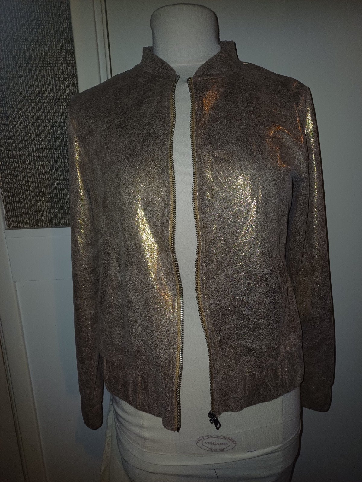 Suèdine goudkleurige bomberjack maat M, Maat 38/40 (M), Mi Piace, Onbekend, Nieuw