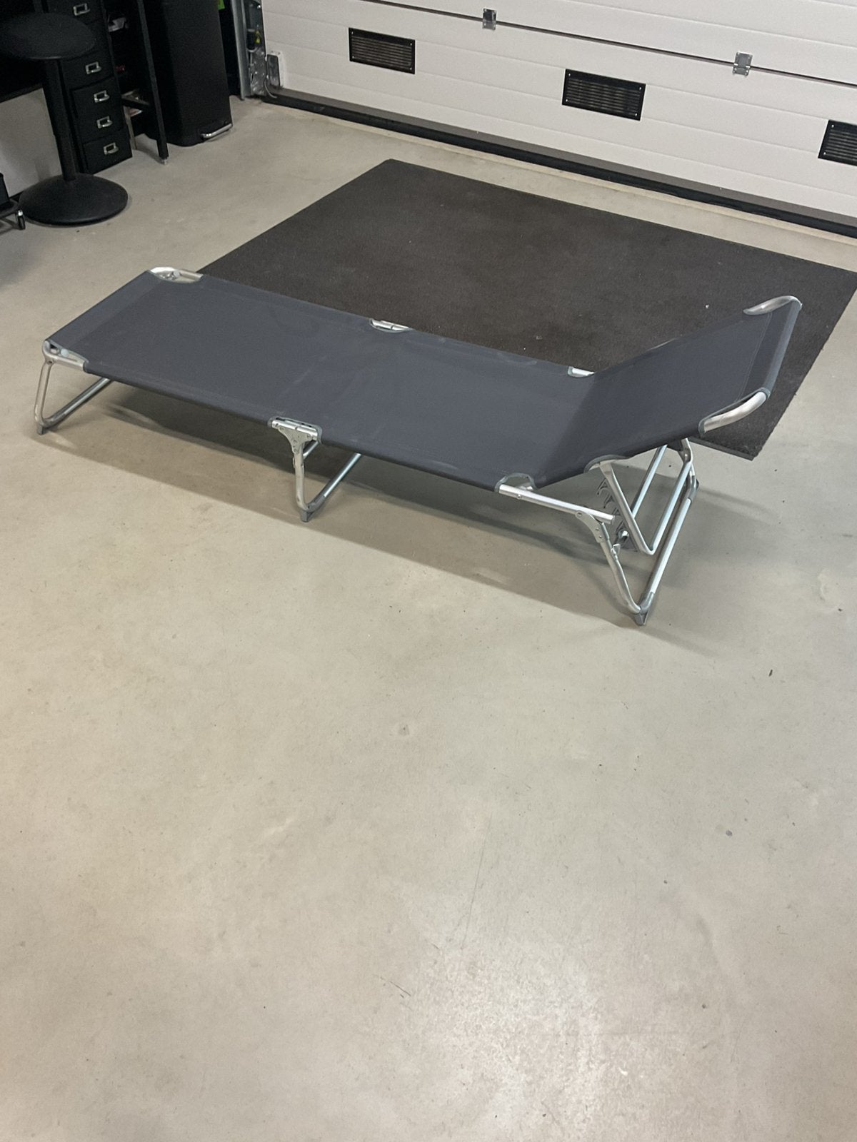 Ligbed inklapbaar opvouwbaar en draagbaar ideaal voor strand, Ophalen, Zo goed als nieuw, Aluminium, Inklapbaar