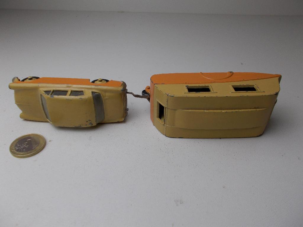 1958 Dinky Toys 166 + 190. SUNBEAM + CARAVAN (Repainted!), Ophalen of Verzenden, Gebruikt, Auto, Dinky Toys
