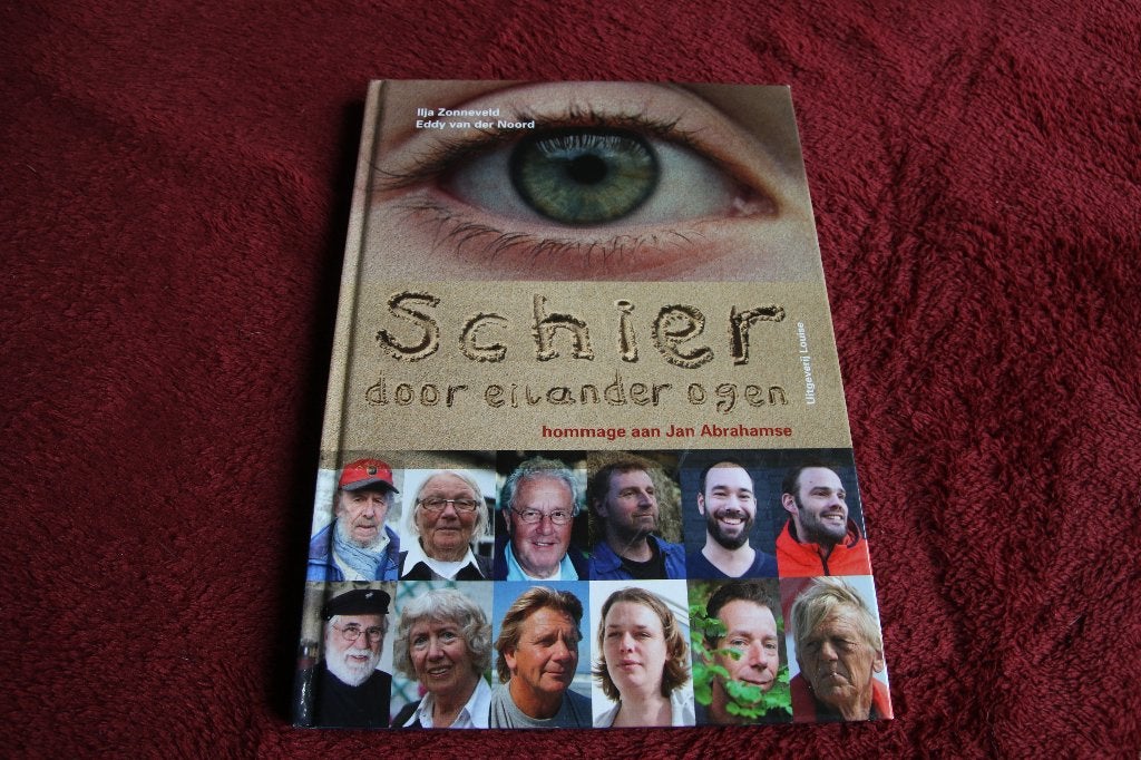 Schier door eilander ogen, Ophalen of Verzenden, Gelezen