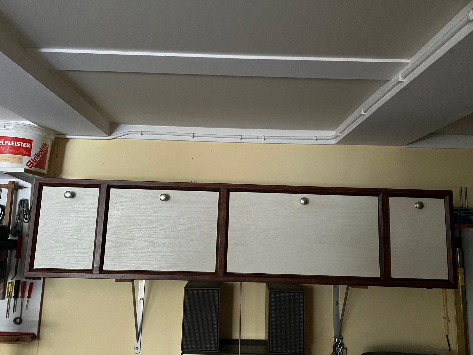 Gratis Vintage retro hangkast, Ophalen, Gebruikt