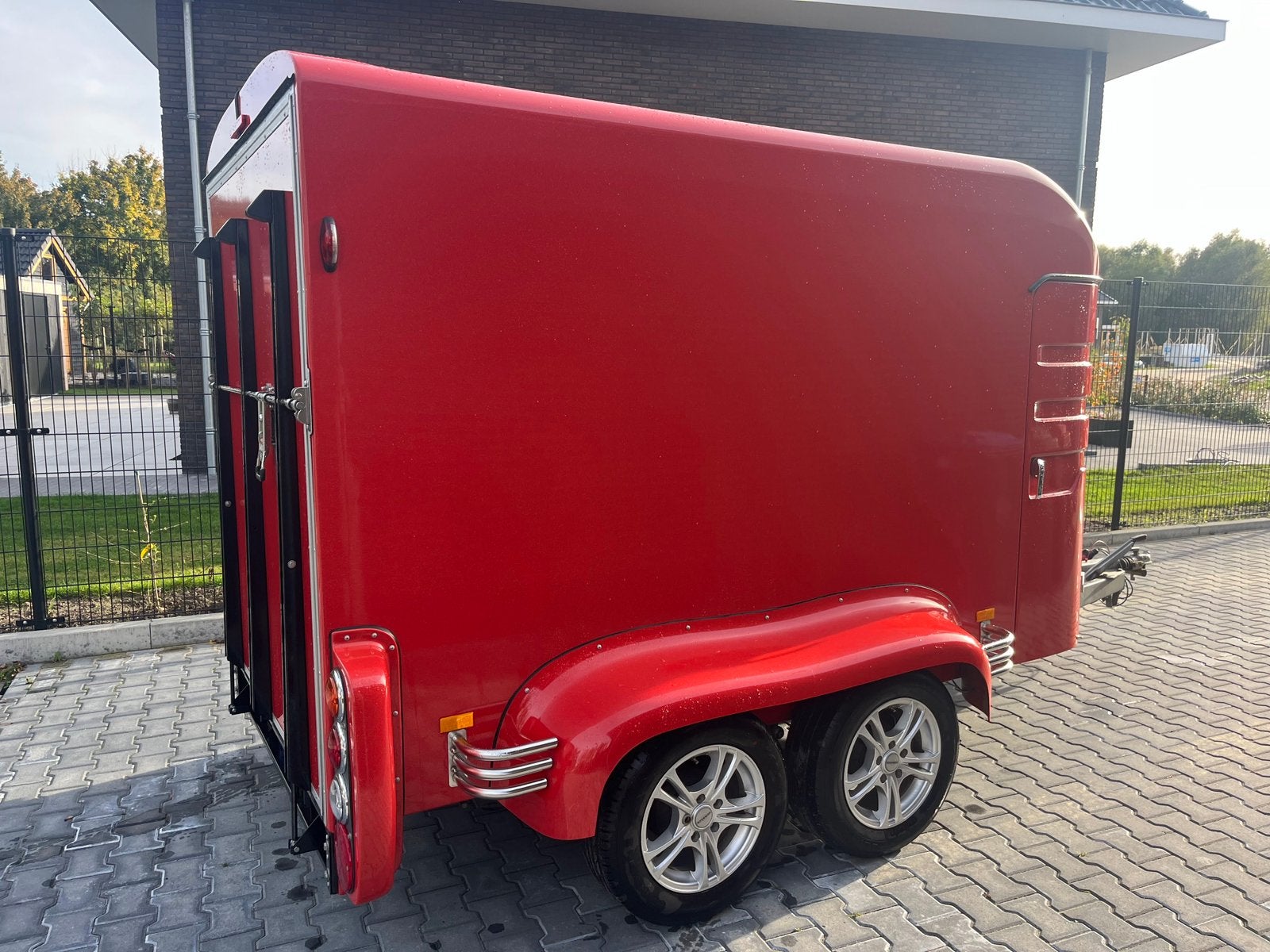 Gesloten aanhanger / motoraanhanger Humbaur Rexus, Ophalen, Zo goed als nieuw