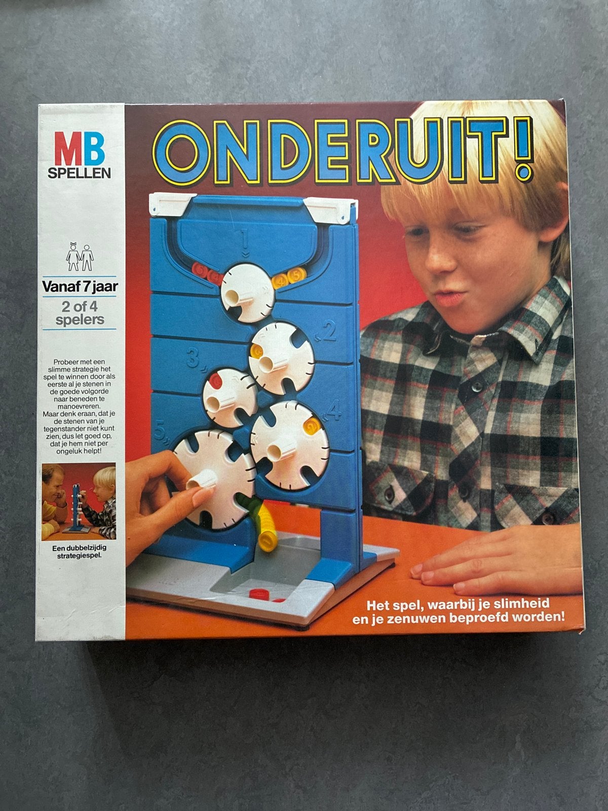 MB Spellen Onderuit! Strategisch Bordspel, Hobby en Vrije tijd, Gezelschapsspellen | Bordspellen, Drie of vier spelers, Ophalen