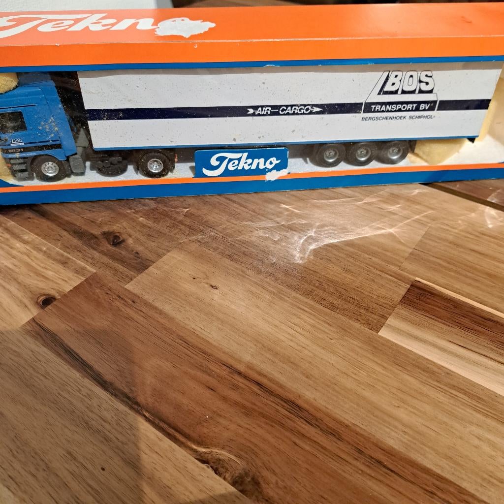 BOS TRANSPORT BERGSCHENHOEK HOLLAND MERCEDES ACTROS & TR ., Verzenden, Zo goed als nieuw, Bus of Vrachtwagen, Tekno