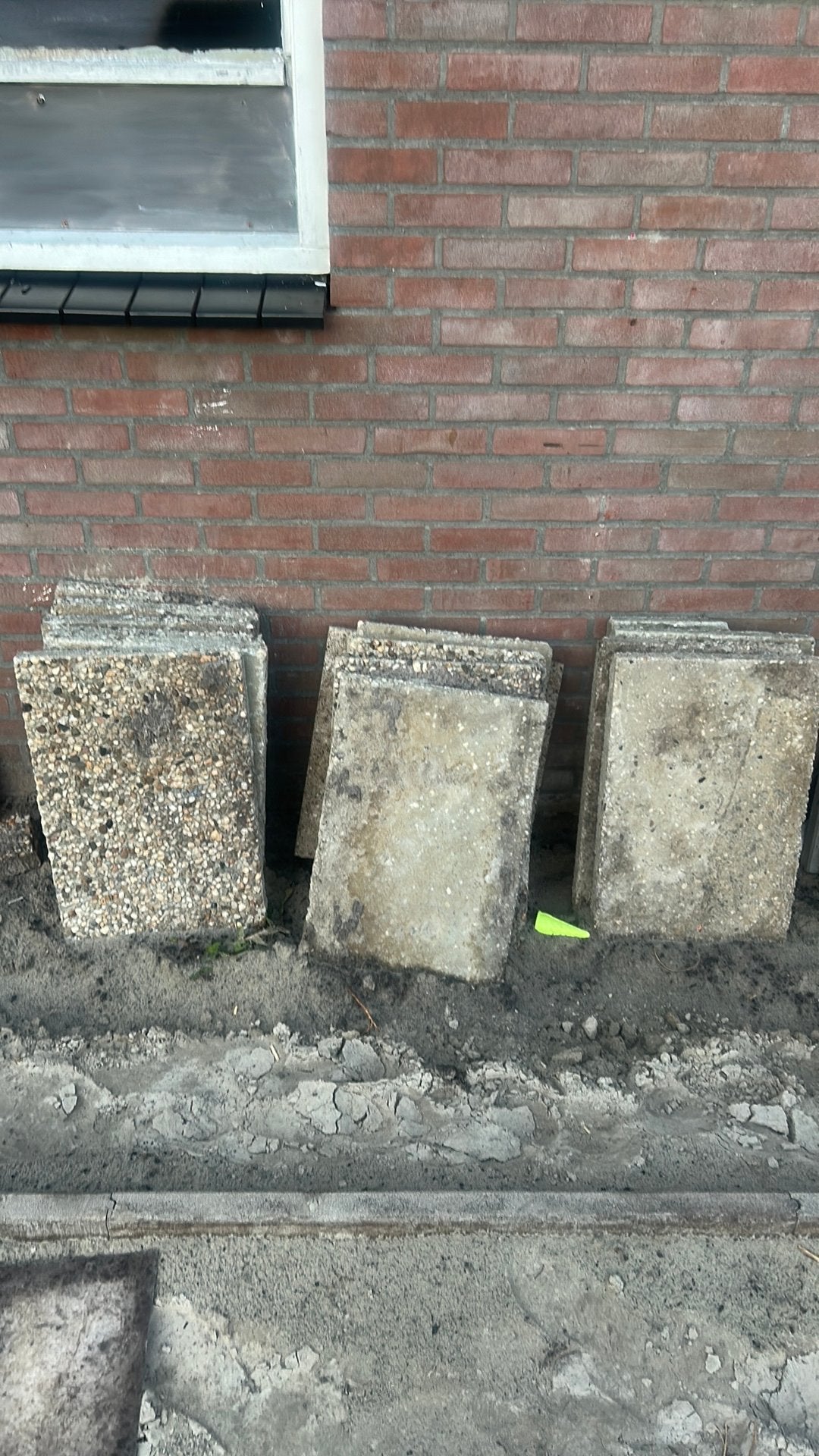 Gratis bestrating, Ophalen, Zo goed als nieuw, Beton, Waterornament