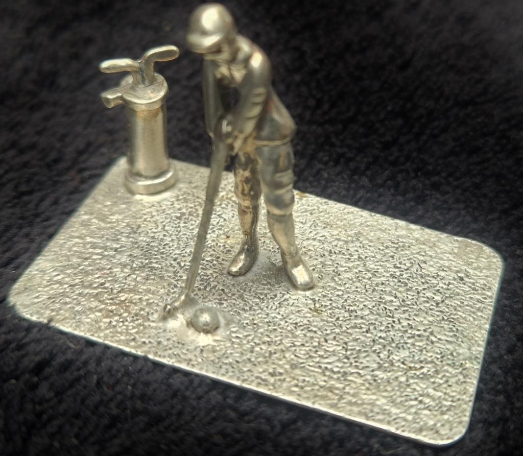KOOPJE! Hollands gekeurd miniatuur zilver; GOLFER op green, Ophalen of Verzenden, Zilver
