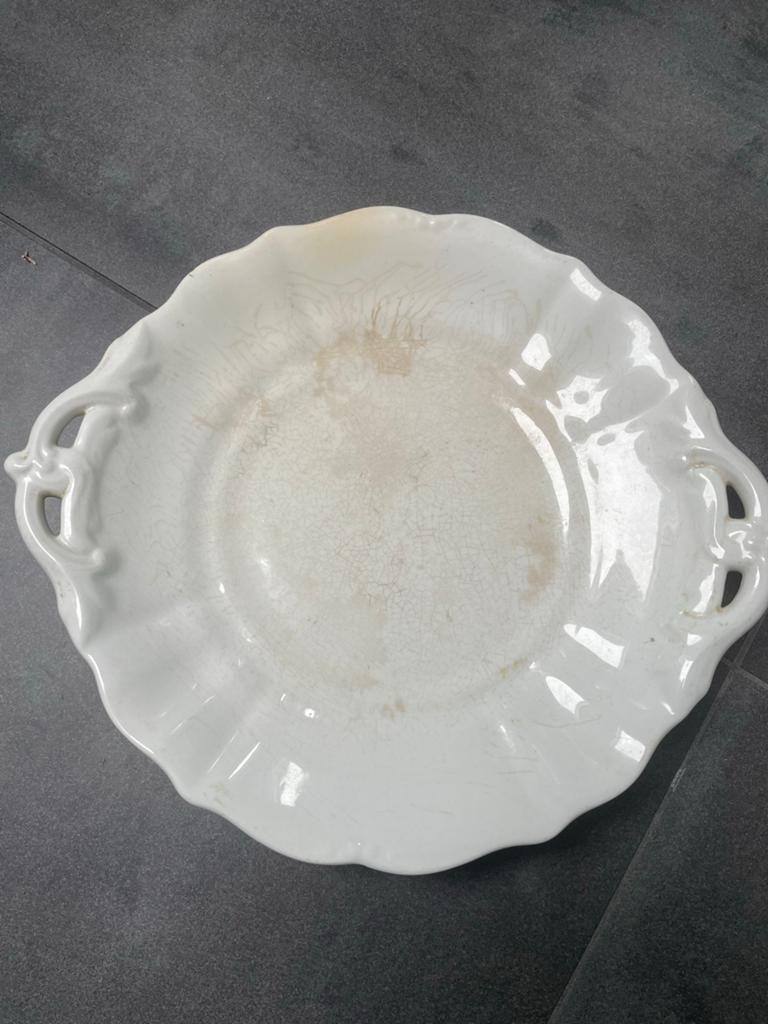 Antieke P. Regout Maastricht schaal met handvatten, Antiek en Kunst, Antiek | Servies los, Ophalen of Verzenden