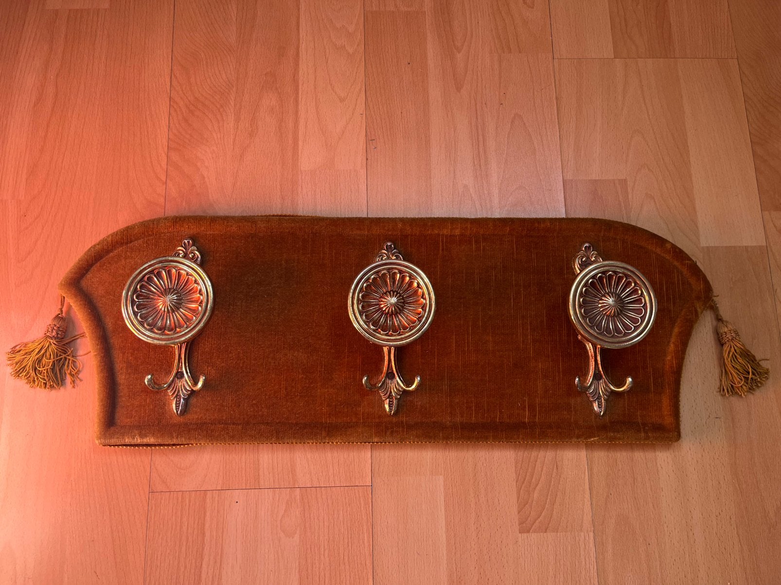 Vintage retro velours kapstok jaren 60/70 met messing haken, Gebruikt, Minder dan 100 cm, Metaal, Ophalen